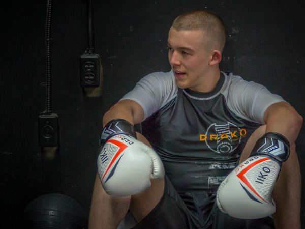 IIKO Fighting Gloves