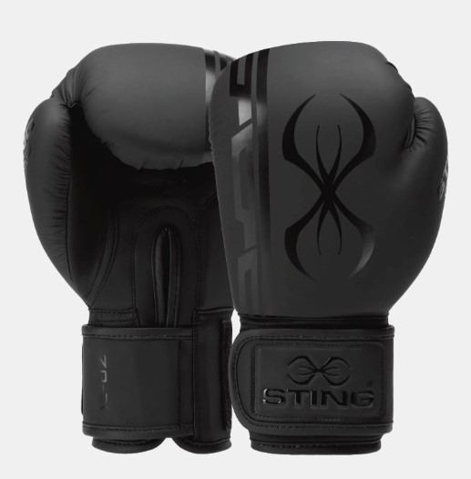 ARMAPLUS BLACK 1 Sting Armaplus Boxing Gloves - Image 1